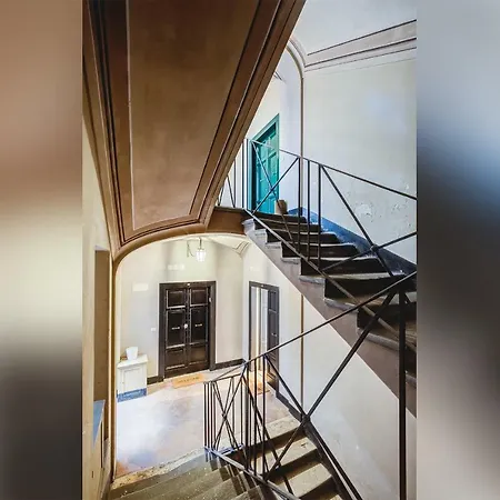Spanish Steps Luxury 아파트 *